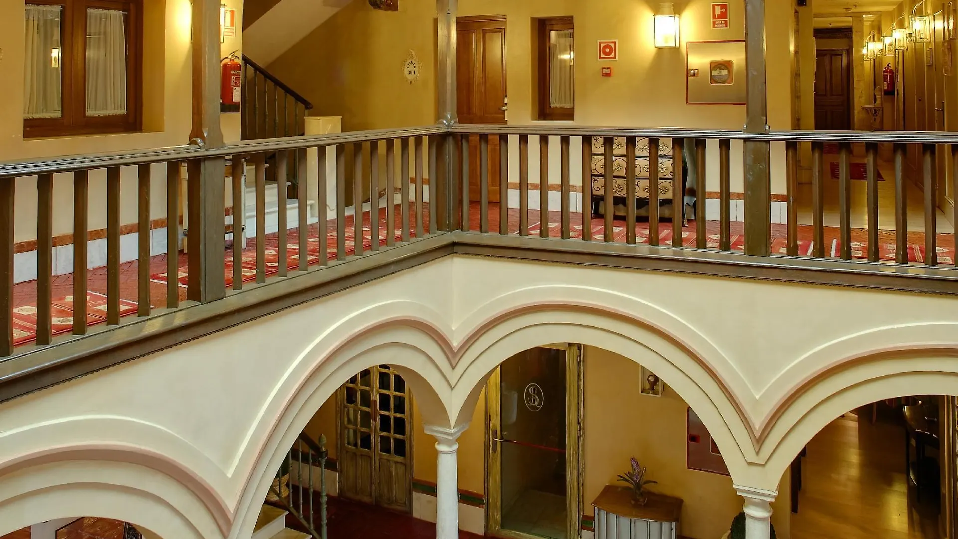 Sacristia De Santa Ana Hotel Seville